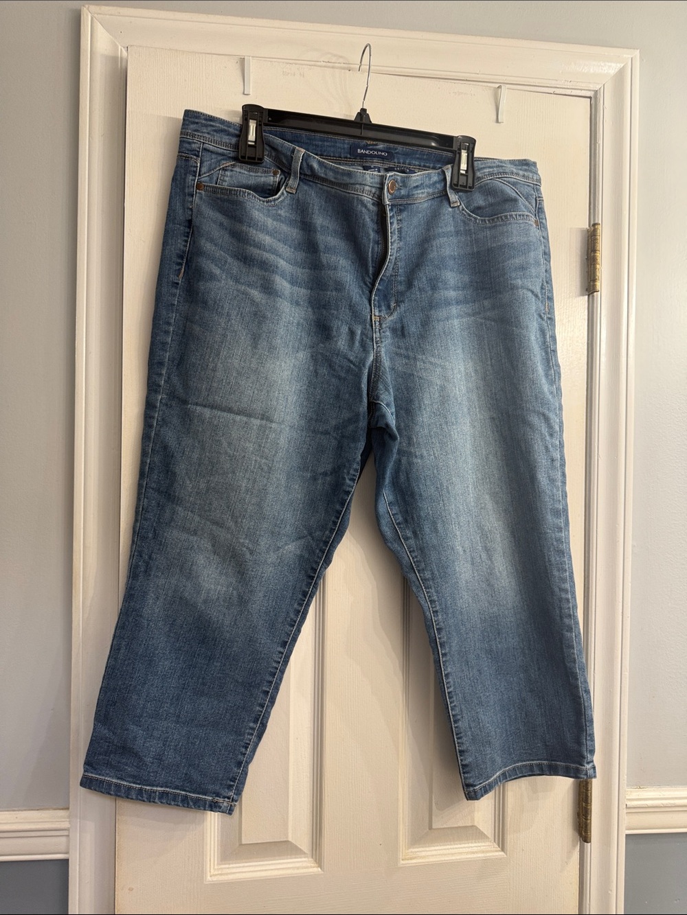Bandolino Men's Medium Blue Relaxed Fit Jeans